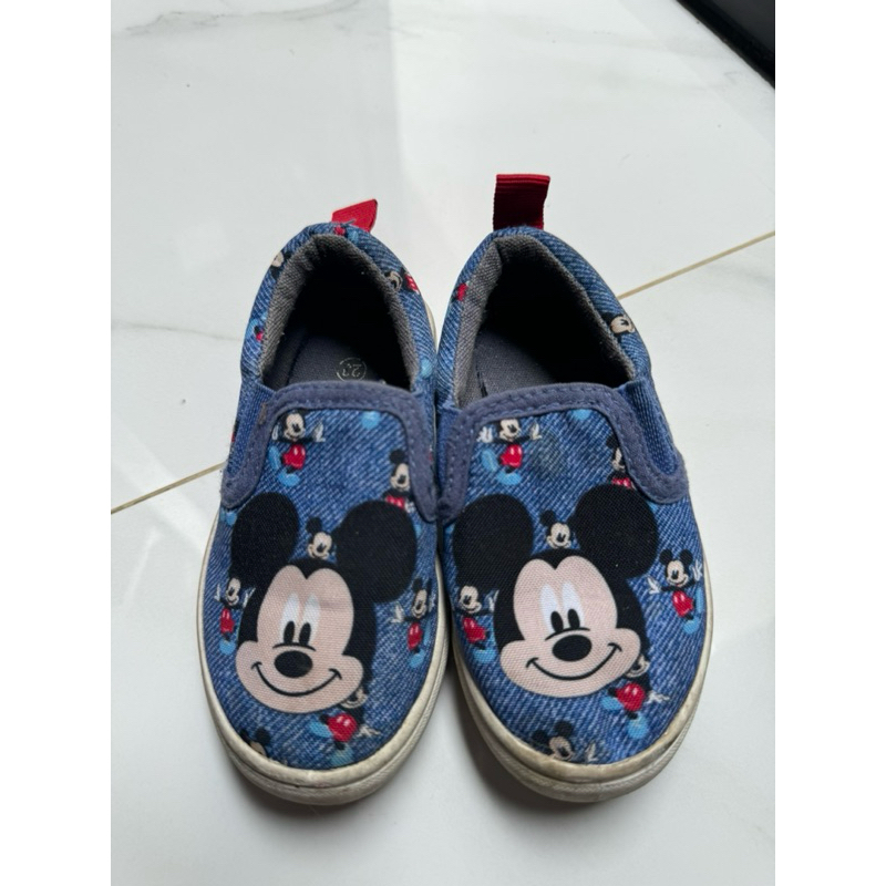 Preloved Sepatu anak Mickey by Max Fashion