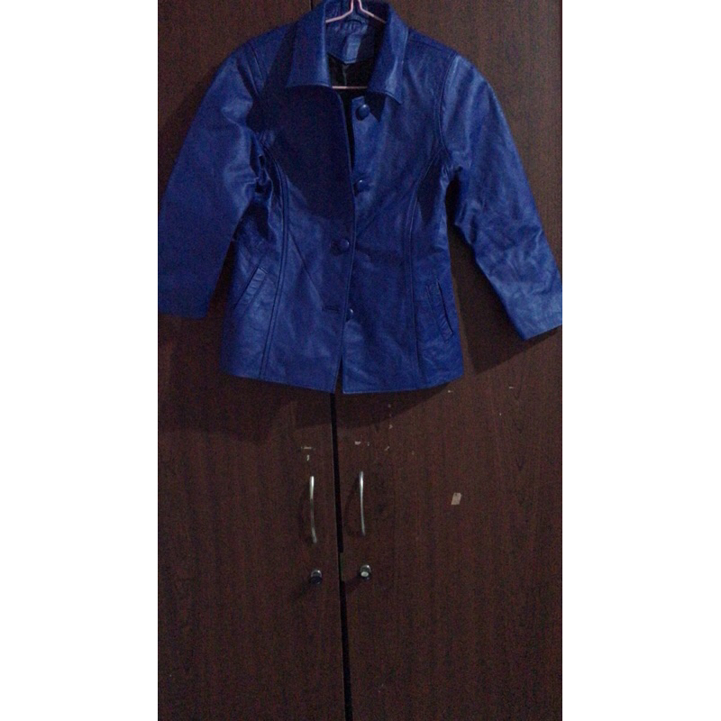 BLUE JAKET KULIT DENIM LONG SLEEVE JACKET PRELOVED BRAND IN THE PHOTO