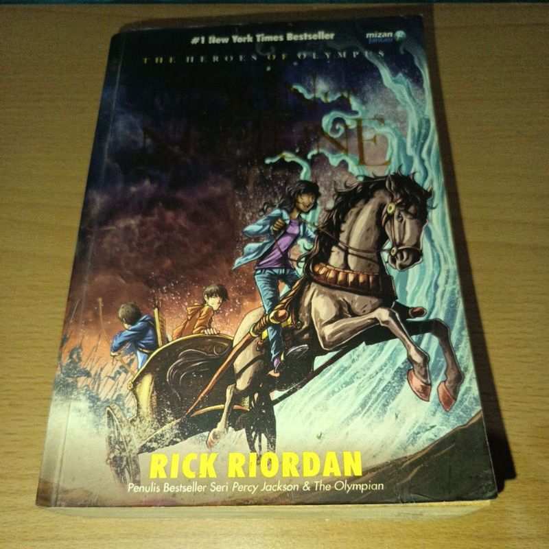 Buku The Son Of Neptune 2