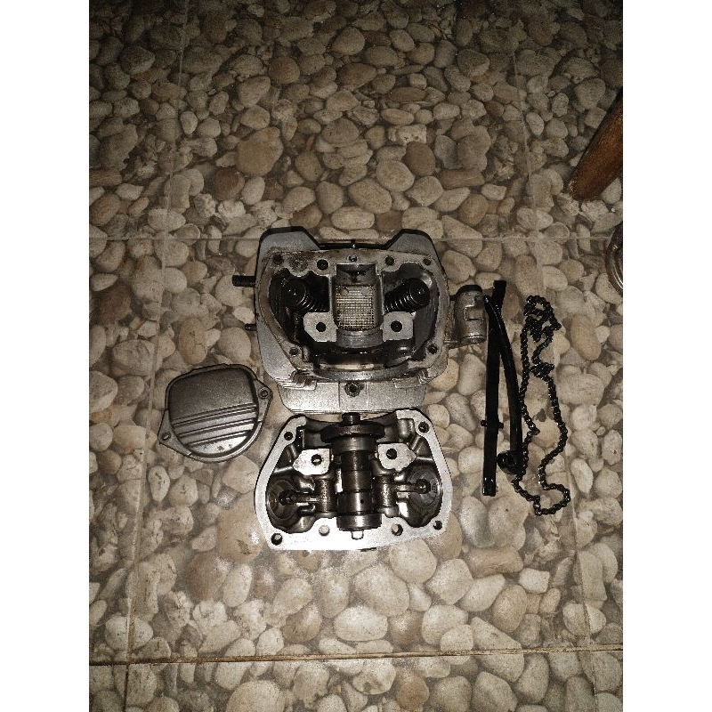 Head Tiger lama set isi