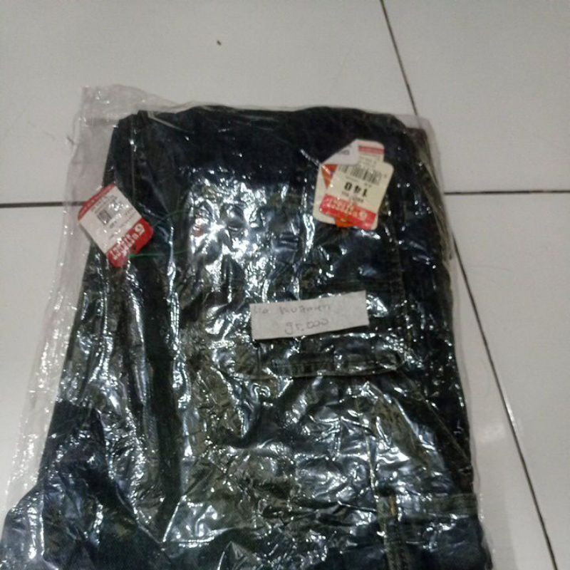 celana jeans lia mustaqin