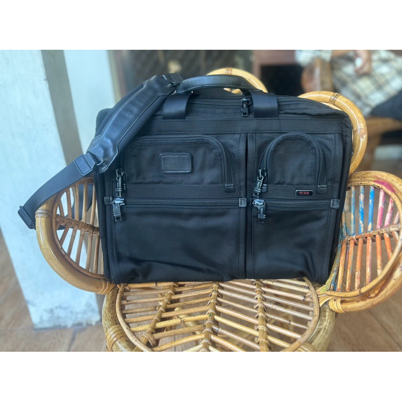 tumi alpha briefcase original 100%