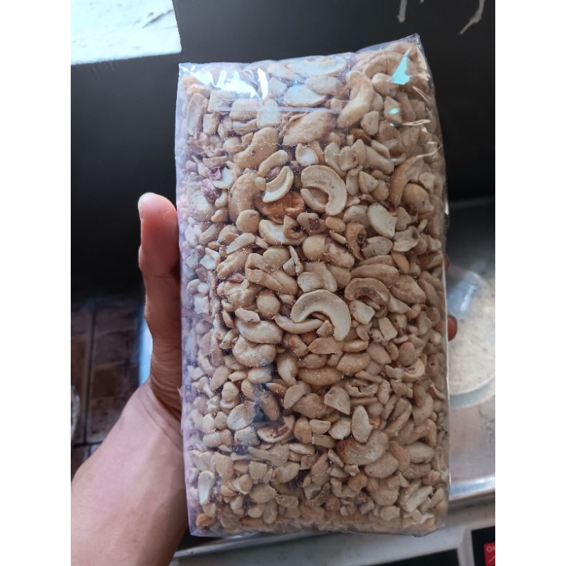 

kacang mede patahan termurah mentah 1kg
