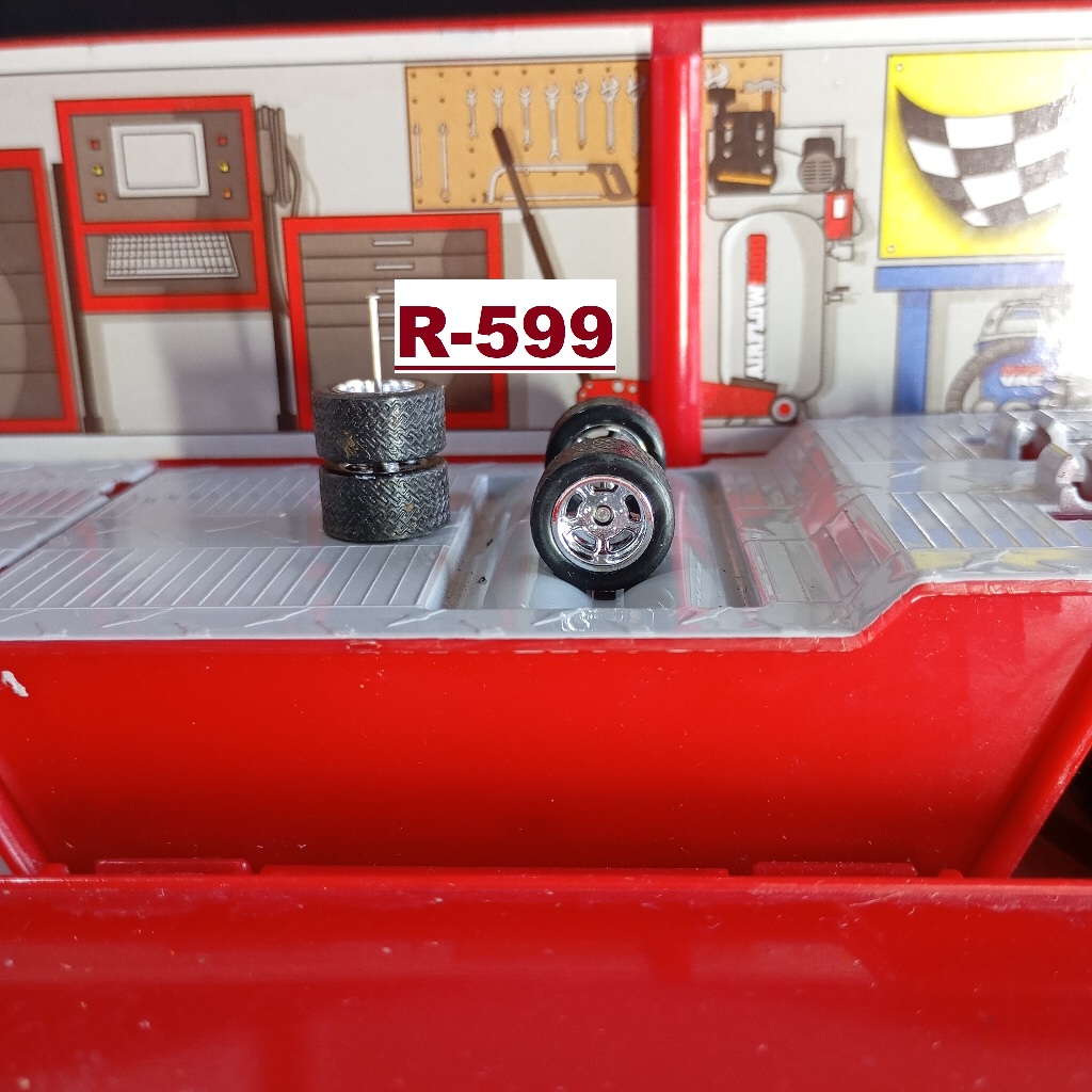 Ban Karet Hotwheels ORI R-599 Gasser Chrome Uk12 As Medium