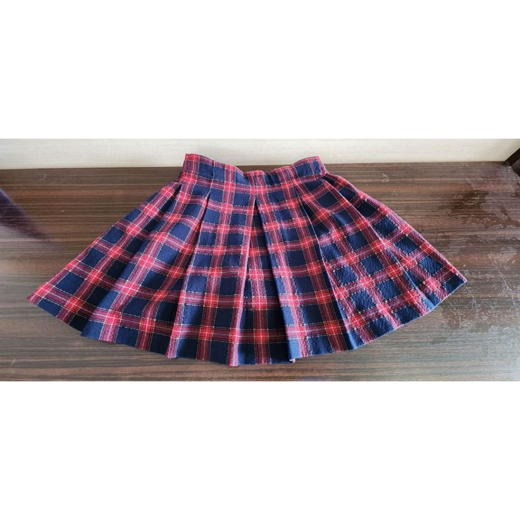 JUAL CEPAT Rok ZARA KIDS tartan merah size 9 tahun