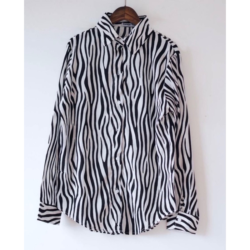 kemeja zebra stripes / zebra print shirt lonng sleeve / kemeja wanita motif animal pattern zebra shi
