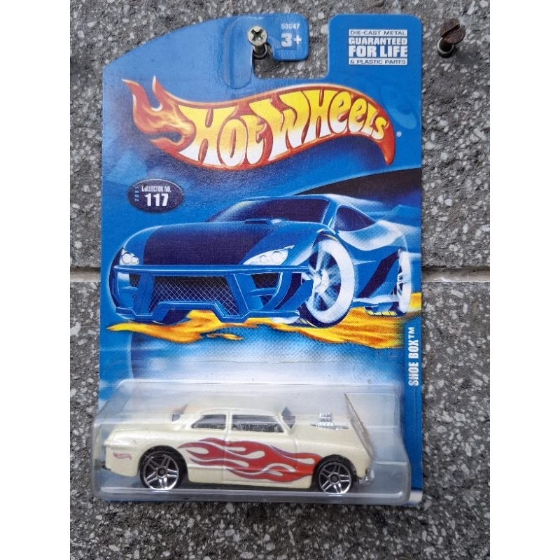 HOT WHEELS SHOE BOX 2001