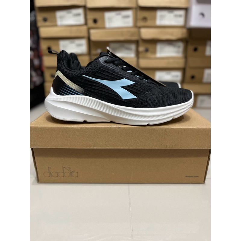 SEPATU WANITA DIADORA HAKEEM BLACK DIAX23F1127B ORIGINAL BNIB SHOES{TokoSportMedan}
