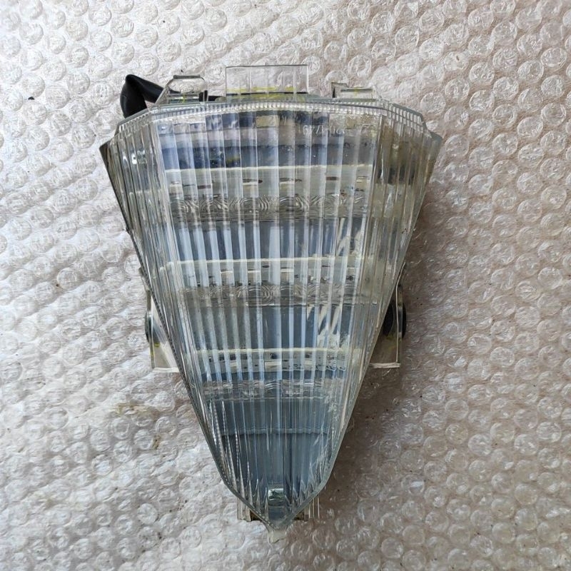 stoplamp lampu belakang YAMAHA R15 V2 original