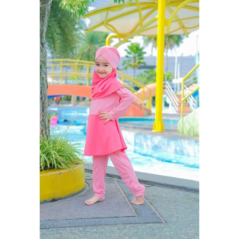 Baju Renang Anak Perempuan Muslim Jilbab Hijab Kerudung Syari Tertutup polos warna pink Size S, M, L