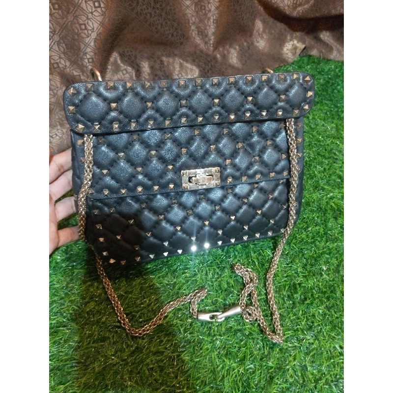 Valentino Garavani Rock Studs Second/Preloved