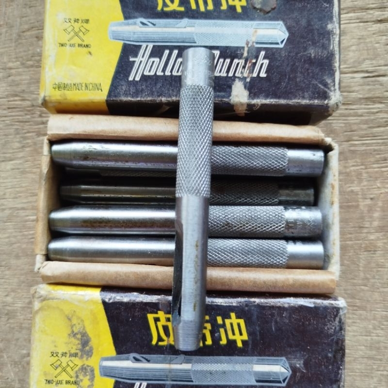 

Plong / Alat pembuat lubang ukuran 1/4" (-+6mm)