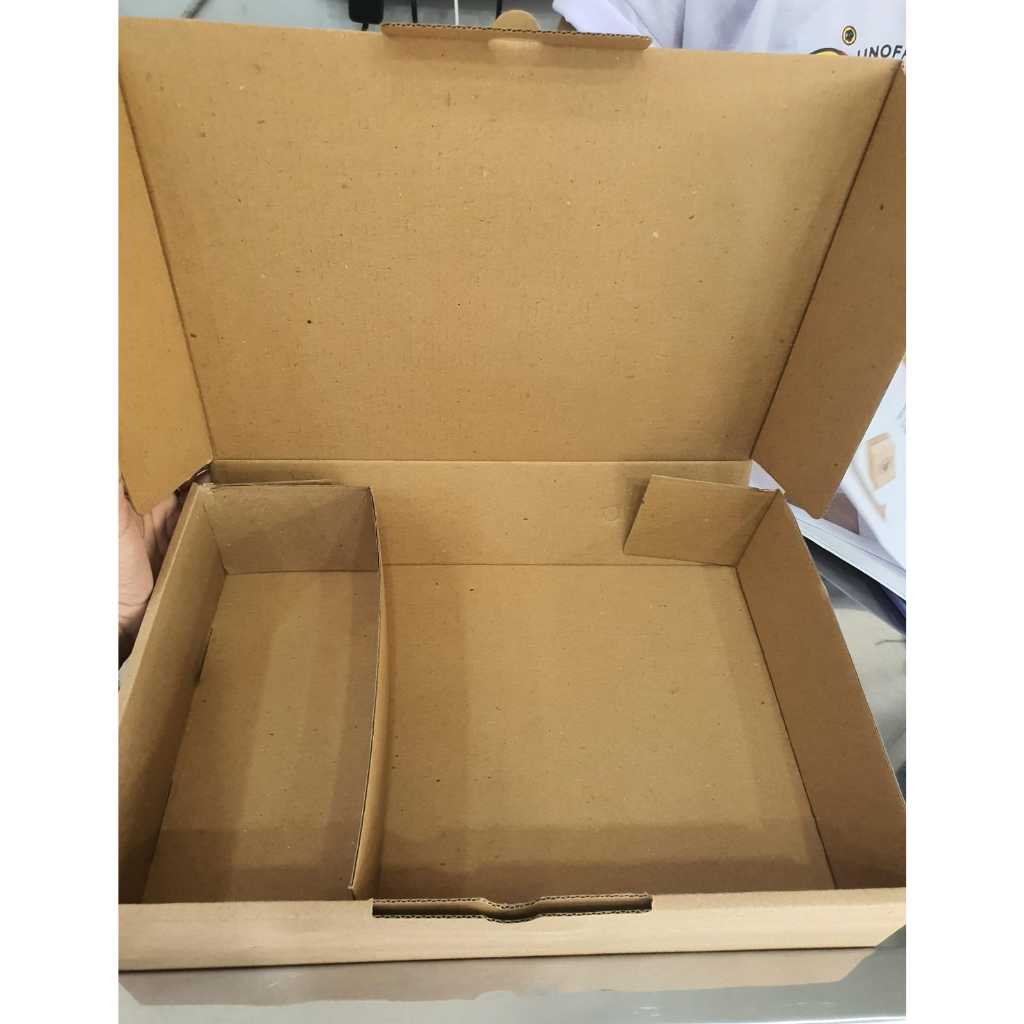 

Box EFLUTE Catering Sekat/ Kardus Nasi Catering 31,5x22x7