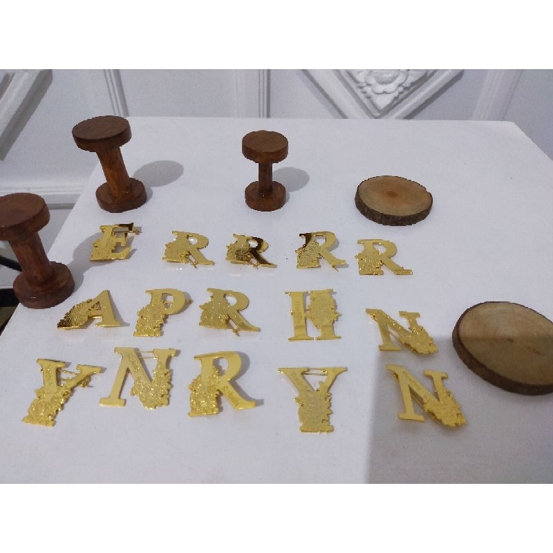 Bros inisial Huruf elegan+Sesuai Nama Huruf inisial