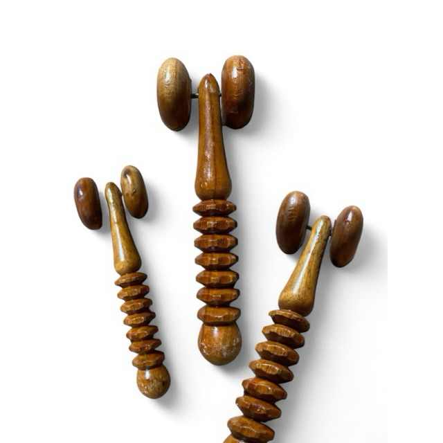 alat terapi tangan dan pijat punggung bahan kayu