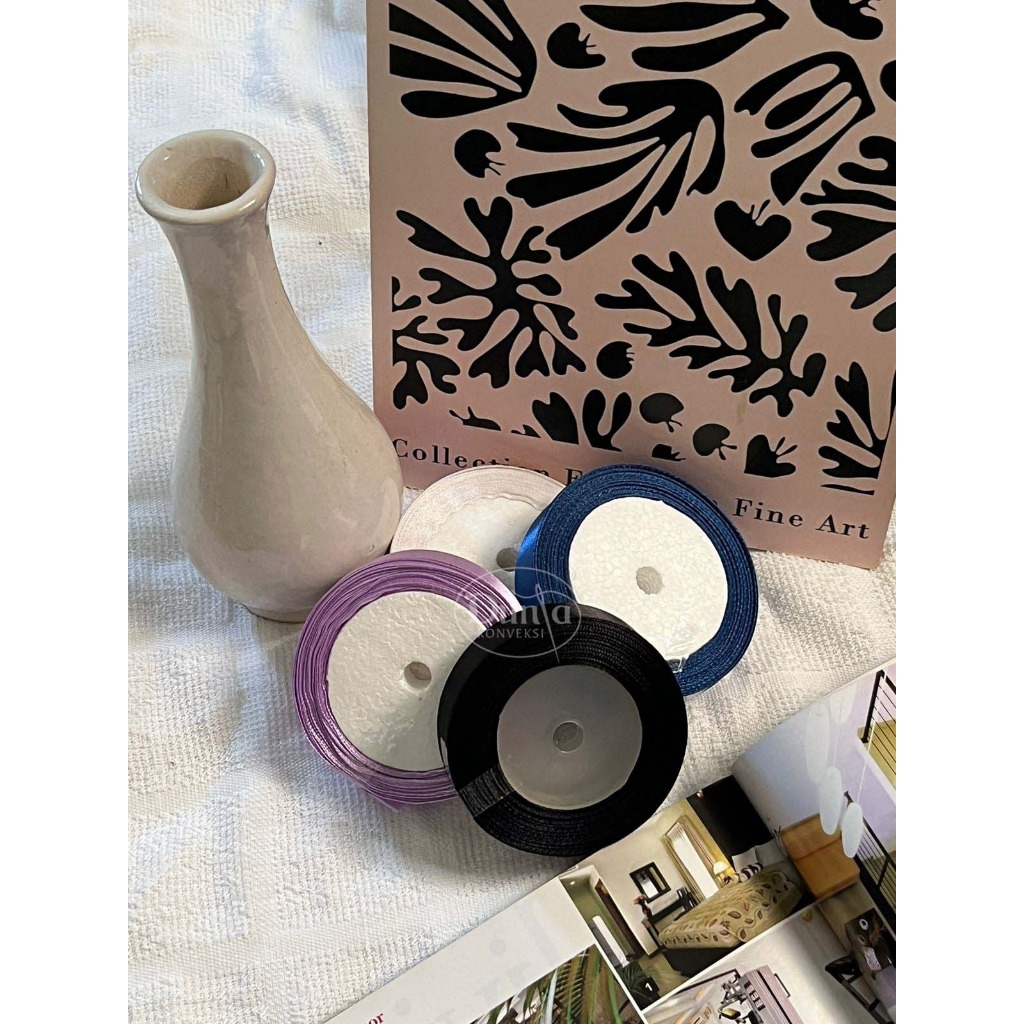 

PITA SATIN 2 CM 3/4 INCH 20 YARD BERBAGAI WARNA