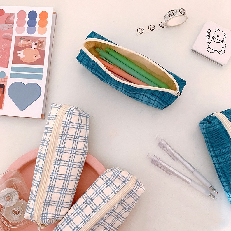 

MAKSIMAL Mismi Kate Pencil Case Kotak Pensil Sekolah Stylish Cute Checker Perempuan Trendy PC2K