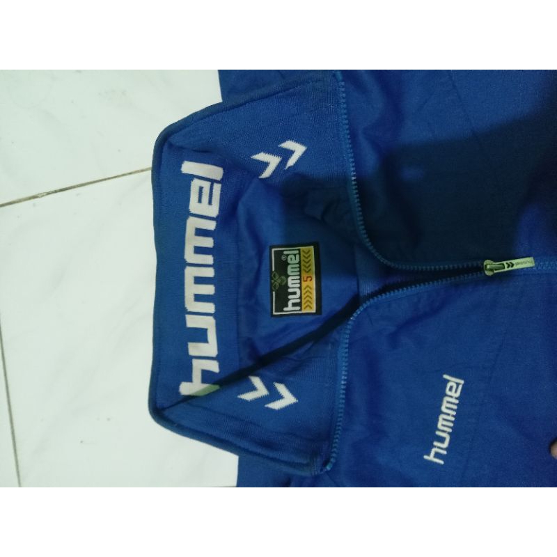 jaket tranctop brand hummel