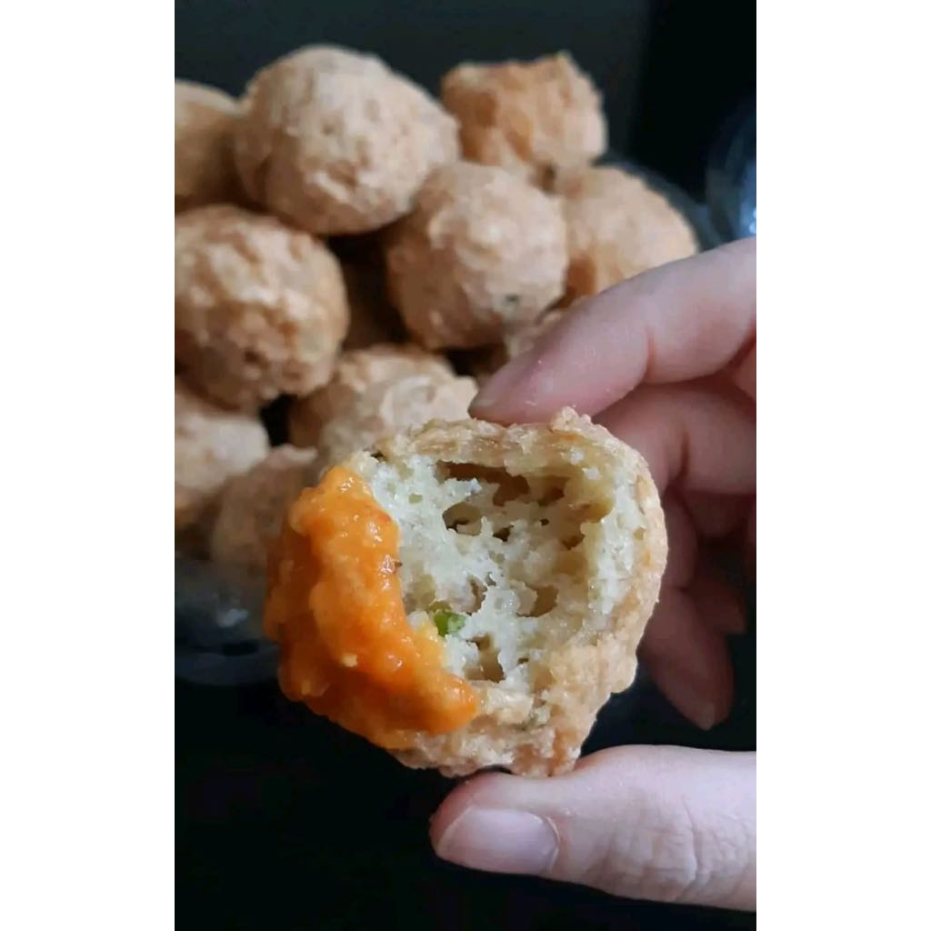 

Bakwan Goreng/ Bakso goreng/ Cah yen/ Bakgor/ Bagor