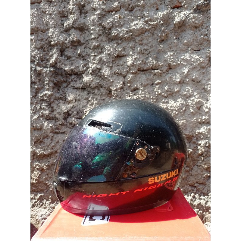 HELM SUZUKI NIGHT RIDER BAHAN
