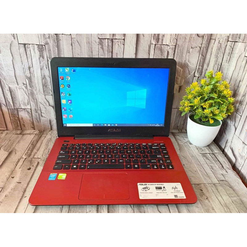 Asus intel core i3 Ram8gb ssd256gb