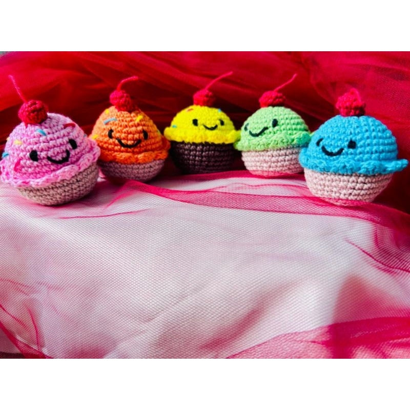 boneka rajut kue cupcake mini dekorasi mainan anak perempuan with cherry buah ceri