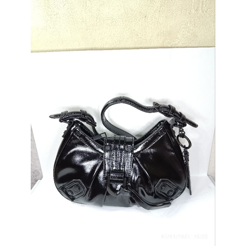 Tas Wanita ALDO Authentic waistbag Hitam