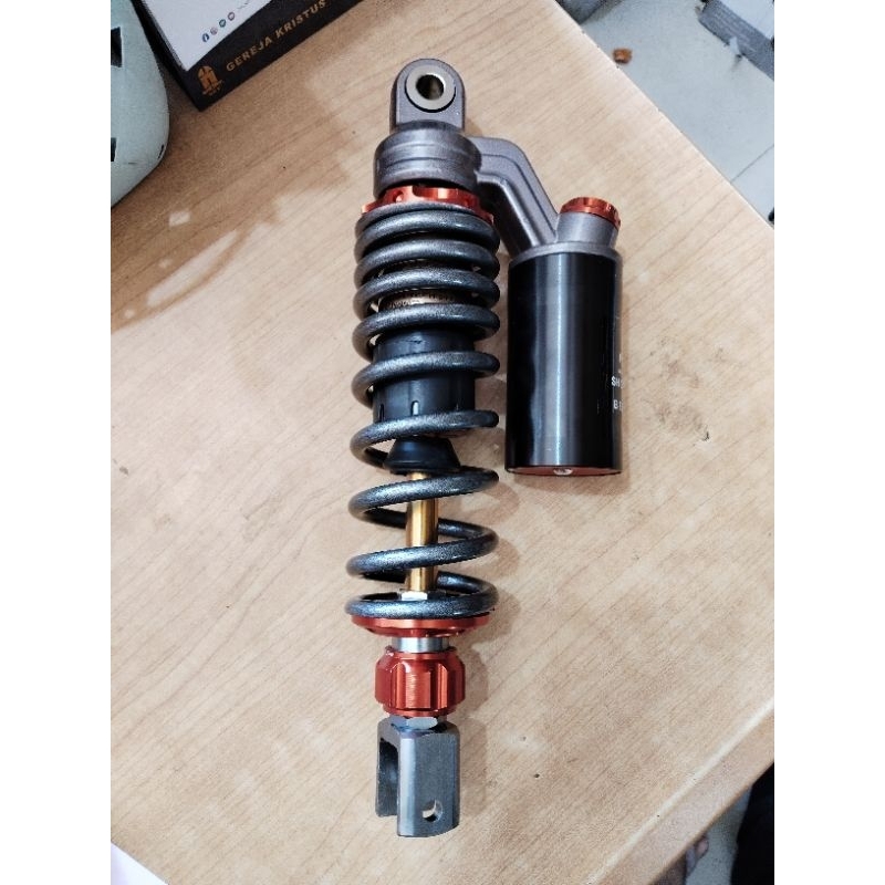 Shockbreaker shobreker shokbreker sok belakang Mio tabung atas Fastbike