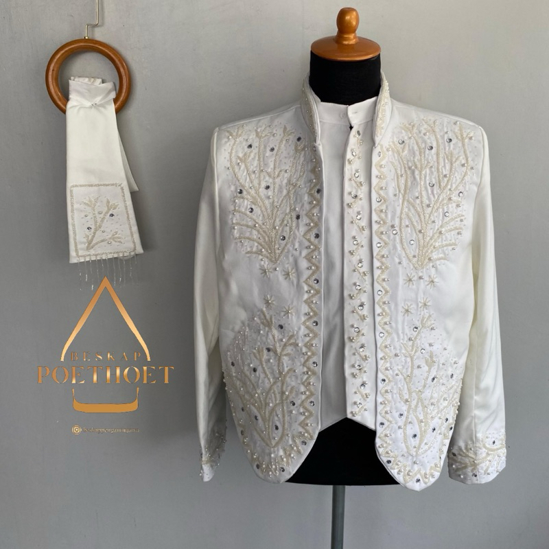 beskap pengantin jawa putih tulang putih bawang putih gading broken white akad nikah payet simple el