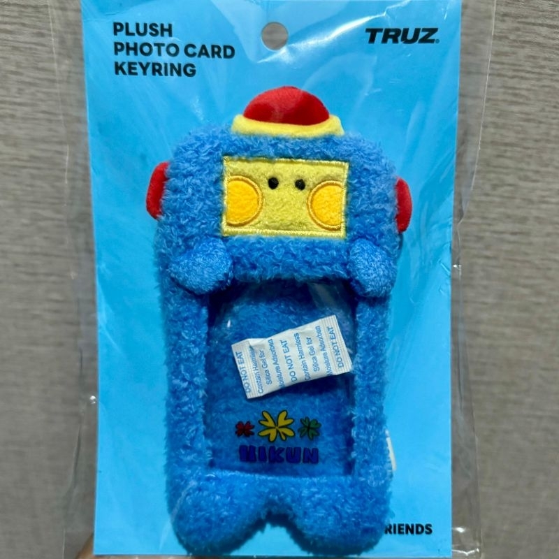 TRUZ HIKUN MININI NEW SEMESTER EDITION PHOTO HOLDER KEYRING
