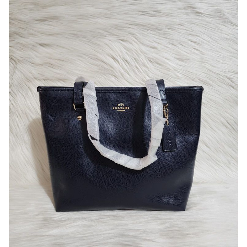 Clearance sale Coach city zip navy tote
