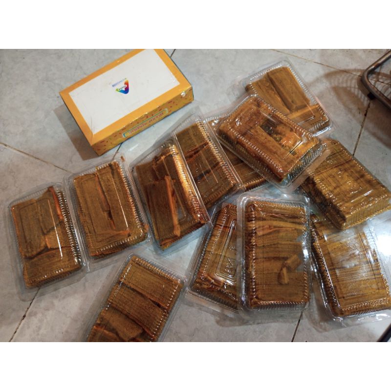

Real Asli Full Pinggiran kemasan vakum lapis Legit Real semperan 150gr
