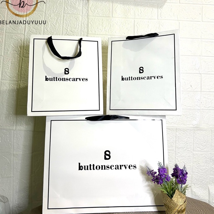

KF7 Paper Bag Buttonscarves Pembungkus Kado Untuk Hijab