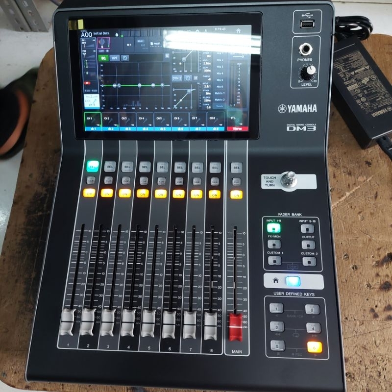 mixer digital yamaha DM3 S mixer 16 channel