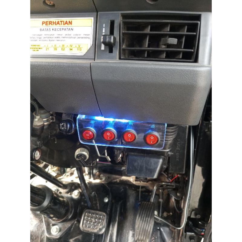 GOJEK Saklar Stop Kontak On Off Mobil L300 Akrilik Transparan **