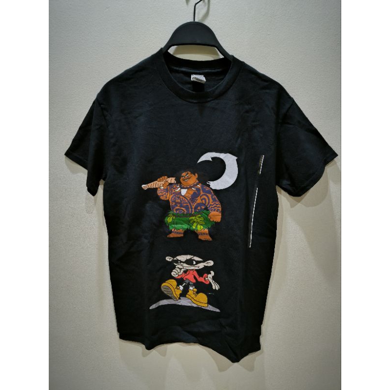 Preloved Kaos Gildan built up