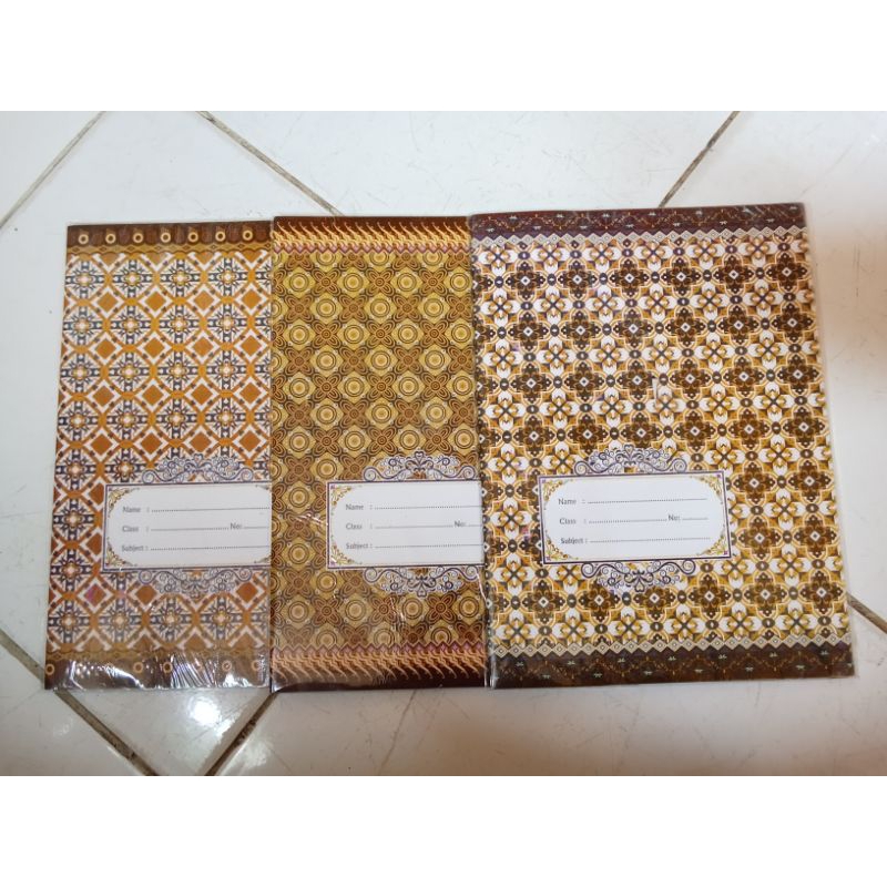 

SAMPUL BUKU TULIS BATIK QUARTO PER BUNGKUS (10 LEMBAR)