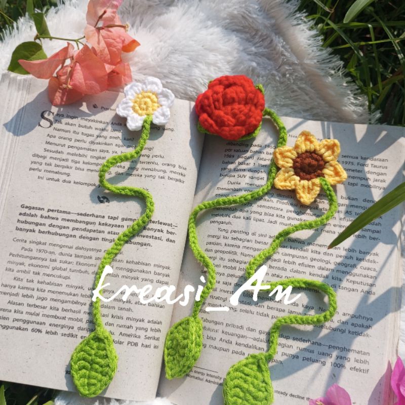 

AN Crochet flower bookmark/pembatas buku