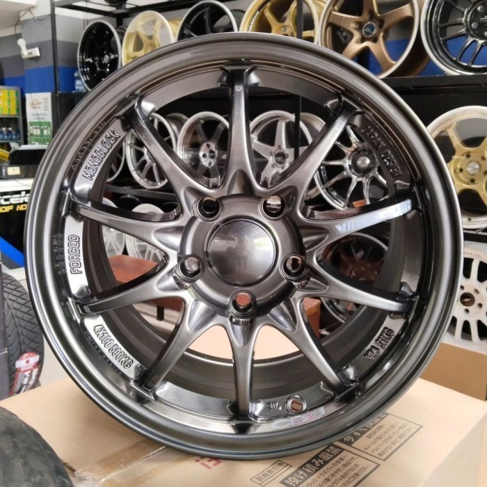 velg mobil ring 15 CE28 lebar 7 ET 38 velg r15 grandmax carry ertiga velg mobil ring 15 CE28 lebar 7