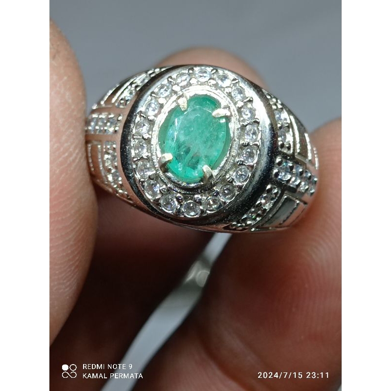 natural emerald beryl (zamrud colombia est)