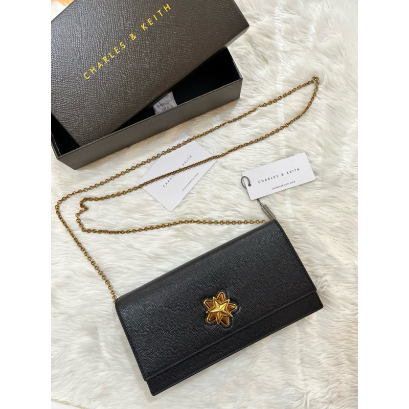 Dompet Charles and Keith