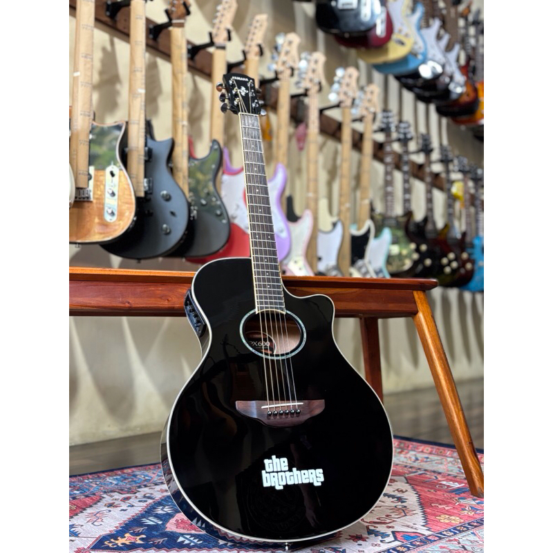 Gitar Akustik Yamaha Apx600 Original (Second Hand)