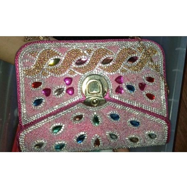 tas kristal arab saudi