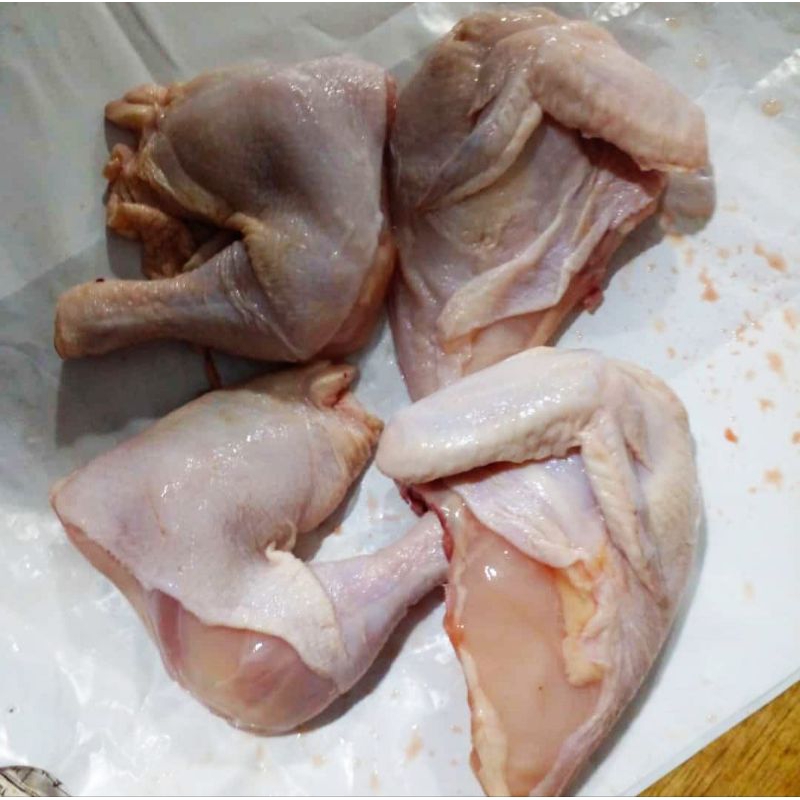 

ayam karkas(tanpa kepala ceker) 1 ekor berat hidup 1 kg