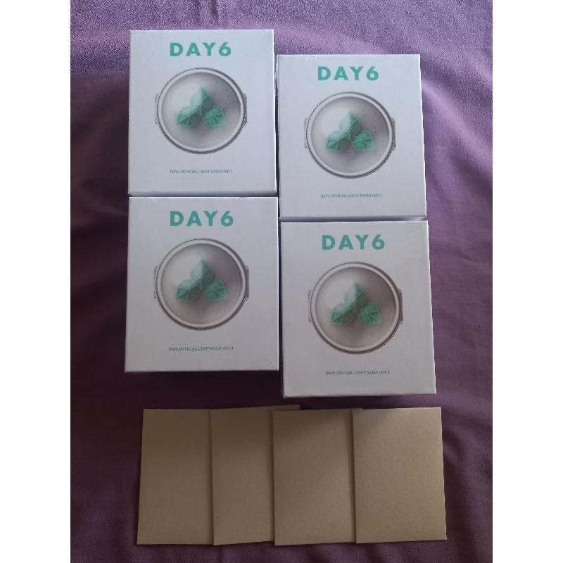 OFFICIAL LIGHTBAND DAY6 & TSHIRT