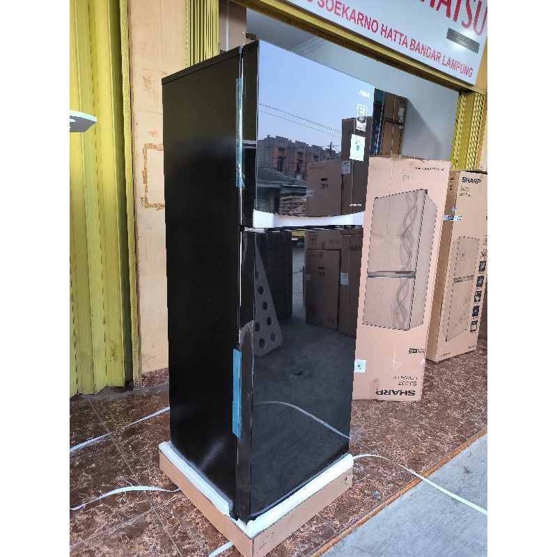kulkas Aqua 2 pintu inverter non salju/ kulkas Aqua 285