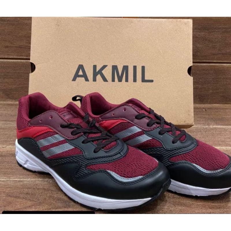 SEPATU OLAHRAGA AKMIL