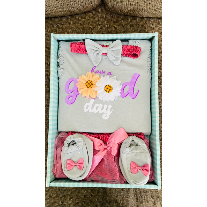 Hampers bayi perempuan/ hampers bayi/ gift set bayi/ gift set bayi perempuan