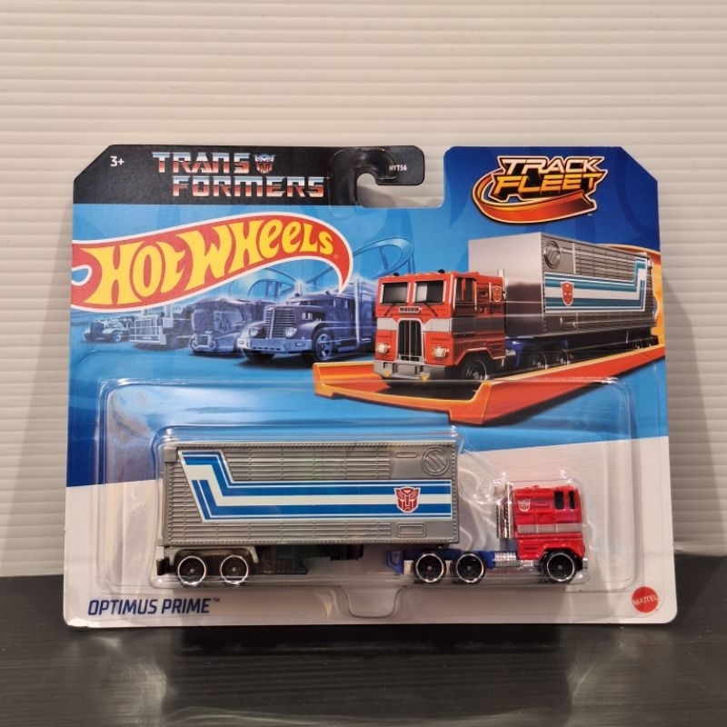 Hot Wheels Track Fleet Optimus Prime