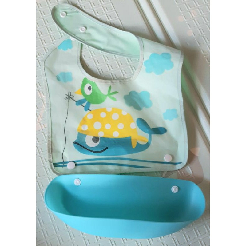 CELEMEK MAKAN ANAK ANTI AIR